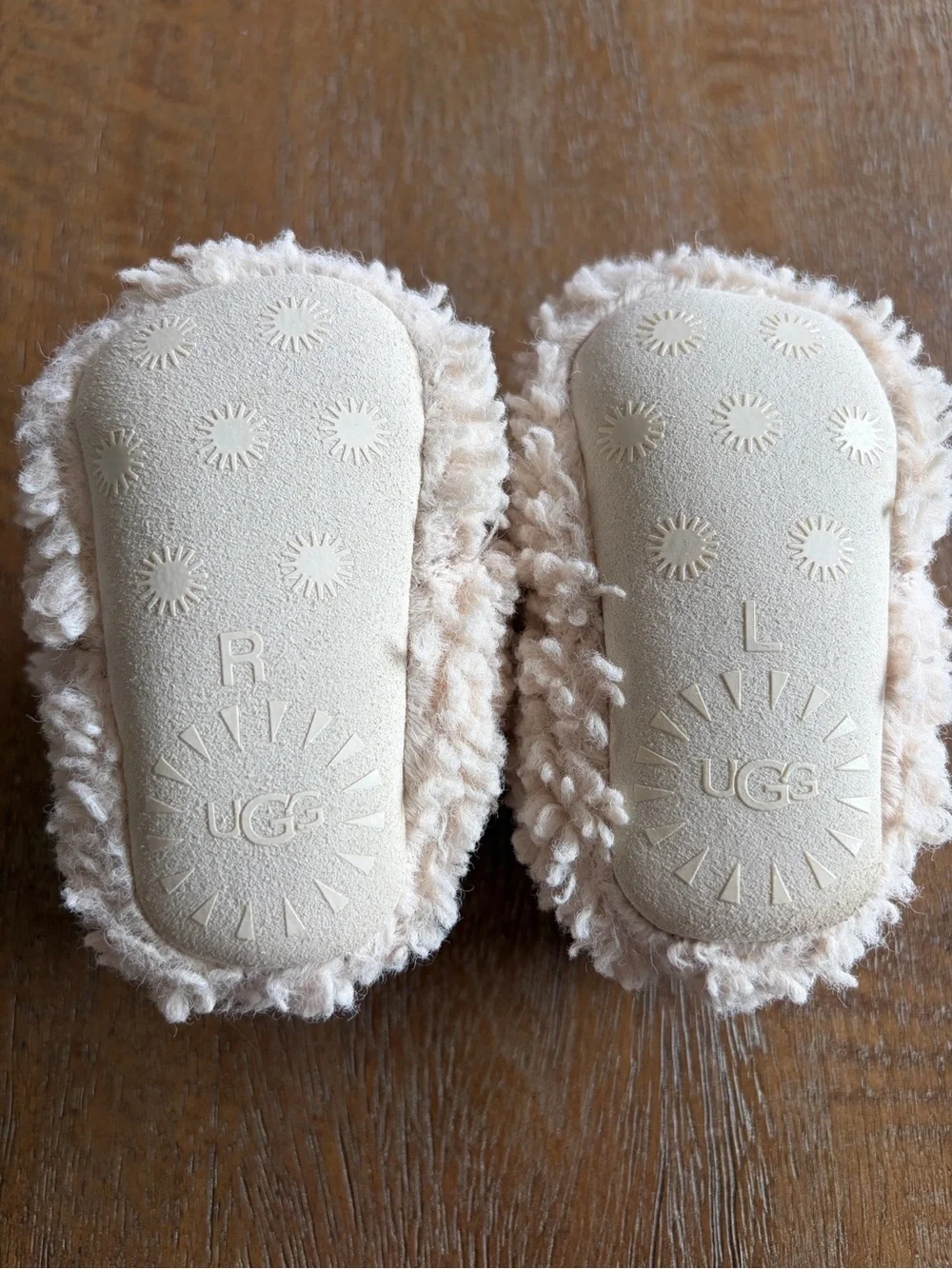 UGG Infant Plush Shearling Booties in Cream